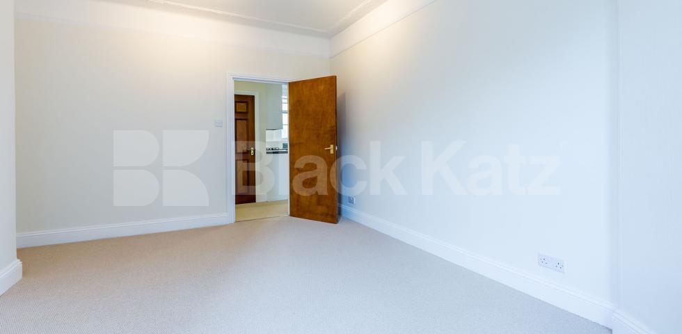 			3 Bedroom, 2 bath, 1 reception Flat			 Harrowby Street, MARBLE ARCH 